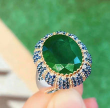 Load image into Gallery viewer, 8.83ct MUZO Green Emerald