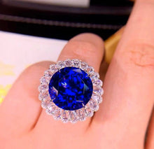 Load image into Gallery viewer, 12.88ct 5A Tanzanite