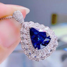Load image into Gallery viewer, 3.57ct Unheated Royal Blue Sapphire