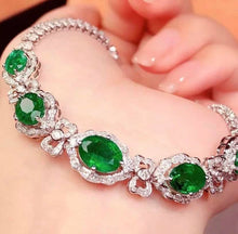 Load image into Gallery viewer, 7.5ct Vivid Green Emerald