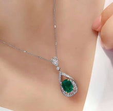 Load image into Gallery viewer, 2.62ct Vivid Green Emerald