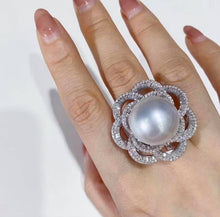 Load image into Gallery viewer, 17.5mm Phoenix Grade Australian White South Sea Pearl, Full Round, Excellent