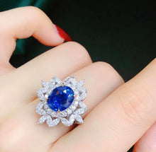 Load image into Gallery viewer, 4.58ct Royal Blue Sapphire