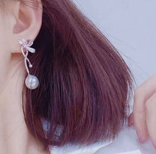 Load image into Gallery viewer, 2.5-3mm Akoya Pearls, 12-13mm Aurora Australian White South Sea Pearl