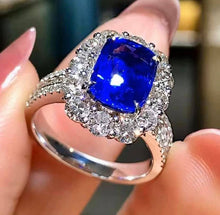 Load image into Gallery viewer, 4.15ct Unheated Royal Blue Sapphire