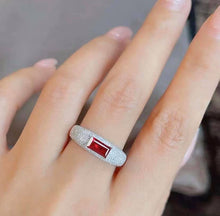 Load image into Gallery viewer, 0.7ct Unheated Pigeon Blood Ruby