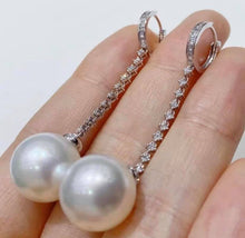 Load image into Gallery viewer, 13.6mm Aurora Australian White South Sea Pearl! Full Round, Almost Flawless! EXTREMELY THICK NACRE!!!!