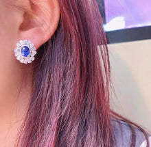 Load image into Gallery viewer, 4.13ct Royal Blue Sapphire
