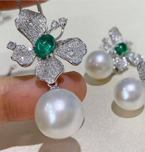 Load image into Gallery viewer, 13.2mm & 11.7mm Australian White South Sea Pearls. Full Round, Excellent Luster, Flawless!