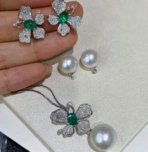 Load image into Gallery viewer, 13.2mm & 11.7mm Australian White South Sea Pearls. Full Round, Excellent Luster, Flawless!