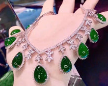 Load image into Gallery viewer, 36.48ct NO OIL VERDANT Green Emerald