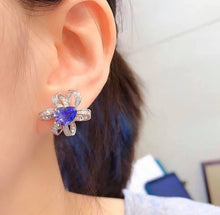 Load image into Gallery viewer, 4.51ct Unheated Cornflower Blue Sapphire