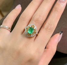 Load image into Gallery viewer, 1.9ct Vivid Green Emerald