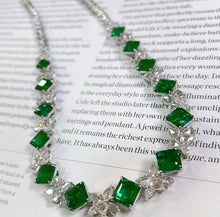 Load image into Gallery viewer, 18.7ct Verdant Green Emerald