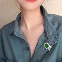 Load image into Gallery viewer, 5.16ct Vivid Green Emerald