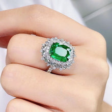 Load image into Gallery viewer, 2.59ct Vivid Green Emerald