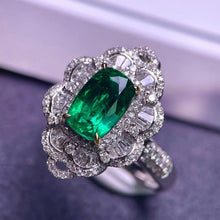 Load image into Gallery viewer, 1.5ct Vivid Green Emerald