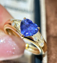 Load image into Gallery viewer, 1.76ct Unheated Color Change Sapphire

