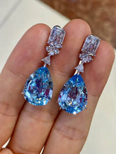 Load image into Gallery viewer, 14.23ct VIBRANT BRILLIANCE SANTA MARIA BLUE AQUAMARINE

