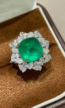 Load image into Gallery viewer, 5.65ct Vivid Green Emerald
