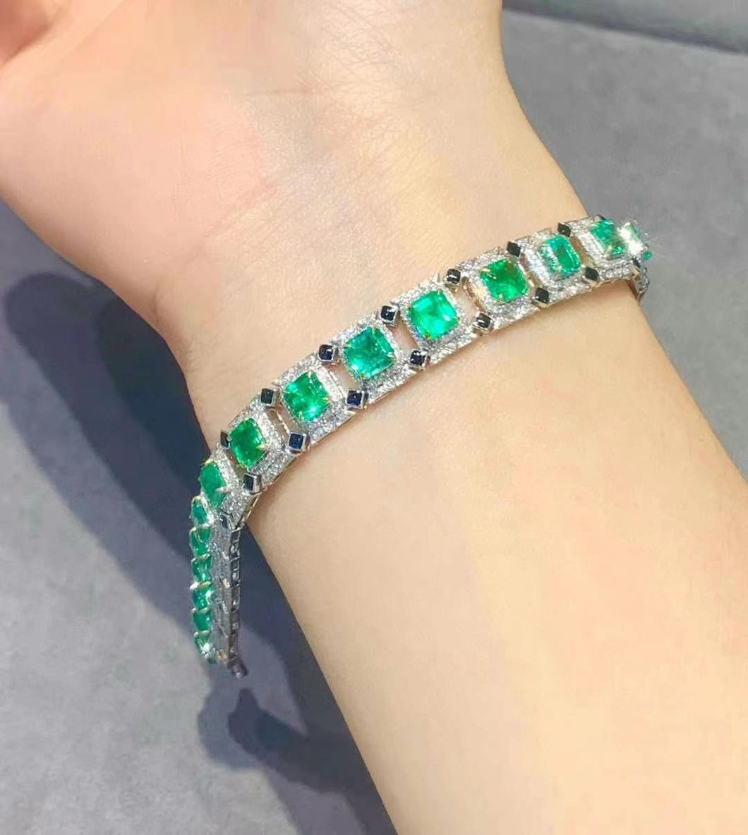 8.6ct Vivid Green Emerald Bracelet