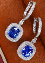Load image into Gallery viewer, 2.89ct Royal Blue Sapphires
