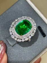 Load image into Gallery viewer, 5ct MUZO Green Emerald
