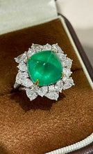 Load image into Gallery viewer, 5.65ct Vivid Green Emerald
