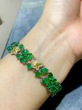 Load image into Gallery viewer, 16.8ct Vivid Green Emerald
