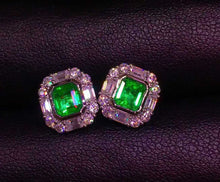 Load image into Gallery viewer, 1.35ct Vivid Green Emerald

