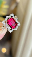 Load image into Gallery viewer, 3.52ct Red Spinel

