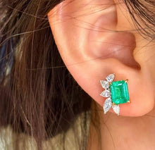Load image into Gallery viewer, 3.47ct INSIGNIFICANT OIL Vivid Green Emeralds
