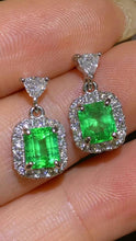 Load image into Gallery viewer, 1.78ct COLOMBIA Vivid Green Emerald Earring
