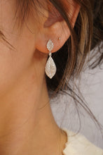 Load image into Gallery viewer, 1ct FG Diamond Earring
