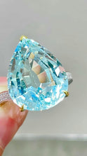 Load image into Gallery viewer, 11ct Blue Aquamarine
