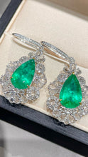 Load image into Gallery viewer, 5.45ct Vivid Green Emeralds
