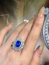 Load image into Gallery viewer, 4.58ct Unheated Cornflower Blue Sapphire
