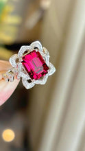 Load image into Gallery viewer, 3.52ct Red Spinel
