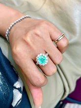 Load image into Gallery viewer, 3.14ct Neon Green Paraiba
