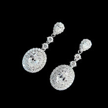 Load image into Gallery viewer, 0.6ct DE VS2 Diamond Earring
