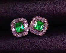 Load image into Gallery viewer, 1.35ct Vivid Green Emerald
