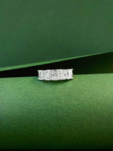 Load image into Gallery viewer, 2.5ct RADIANT Cut Diamonds #2

