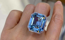 Load image into Gallery viewer, 18.88ct Santa Maria Blue Aquamarine

