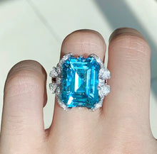 Load image into Gallery viewer, 11.2ct Santa Maria Blue Aquamarine
