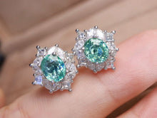 Load image into Gallery viewer, 1.8ct Neon Green Paraibas
