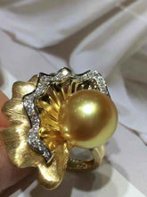 Load image into Gallery viewer, 12mm Top Quality Golden Southsea Pearl
