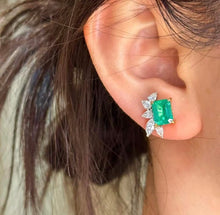 Load image into Gallery viewer, 3.47ct INSIGNIFICANT OIL Vivid Green Emeralds
