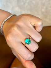Load image into Gallery viewer, 2.97ct SWAT Vivid Green Emerald
