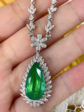 Load image into Gallery viewer, 8.58ct Vivid Green Emerald
