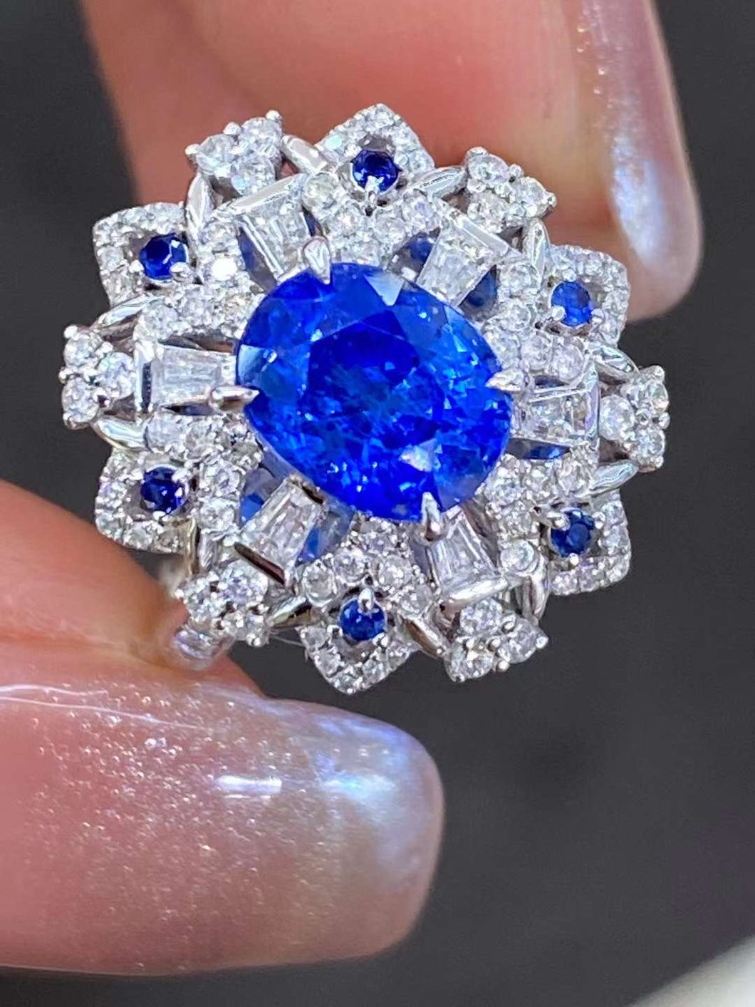 1.8ct Vivid Blue Sapphire